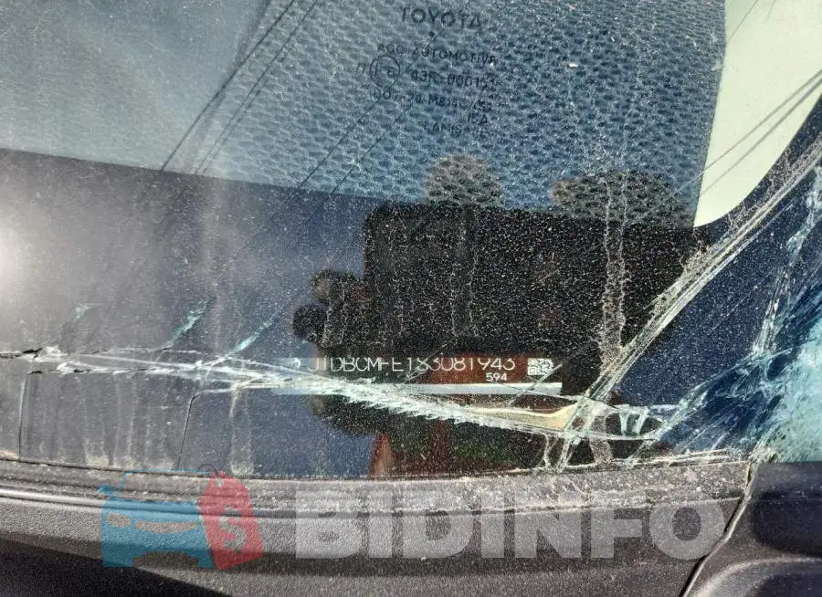 JTDBCMFE1S3081943 Photo# 12