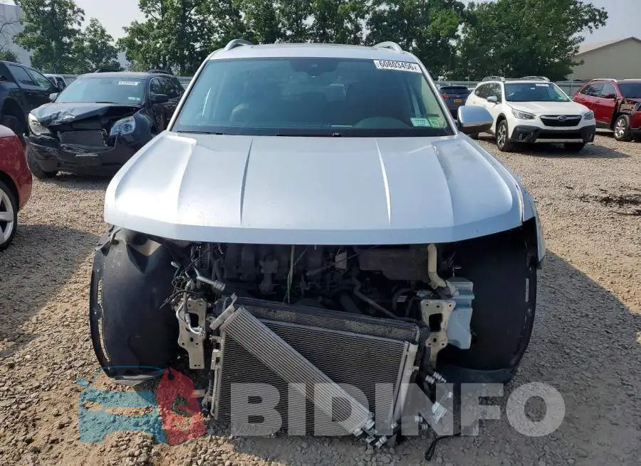 1V2MR2CA6JC508334 Photo# 5
