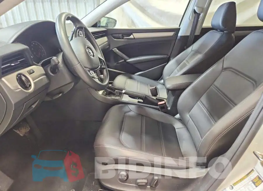 1VWSA7A3XNC003983 Photo# 7