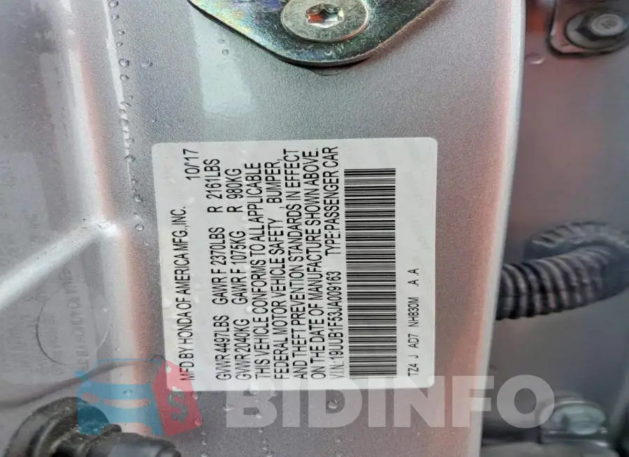 19UUB1F53JA009163 Photo# 12