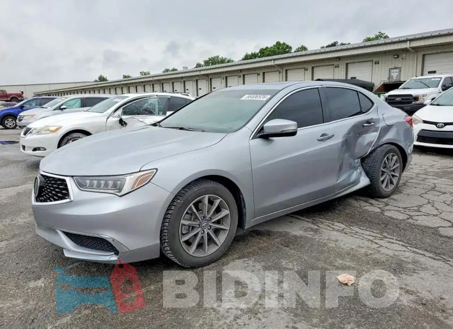 19UUB1F53JA009163 Photo# 1