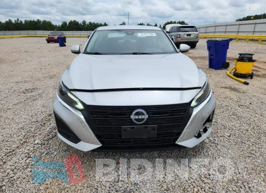 1N4BL4BV2PN362222 Photo# 5