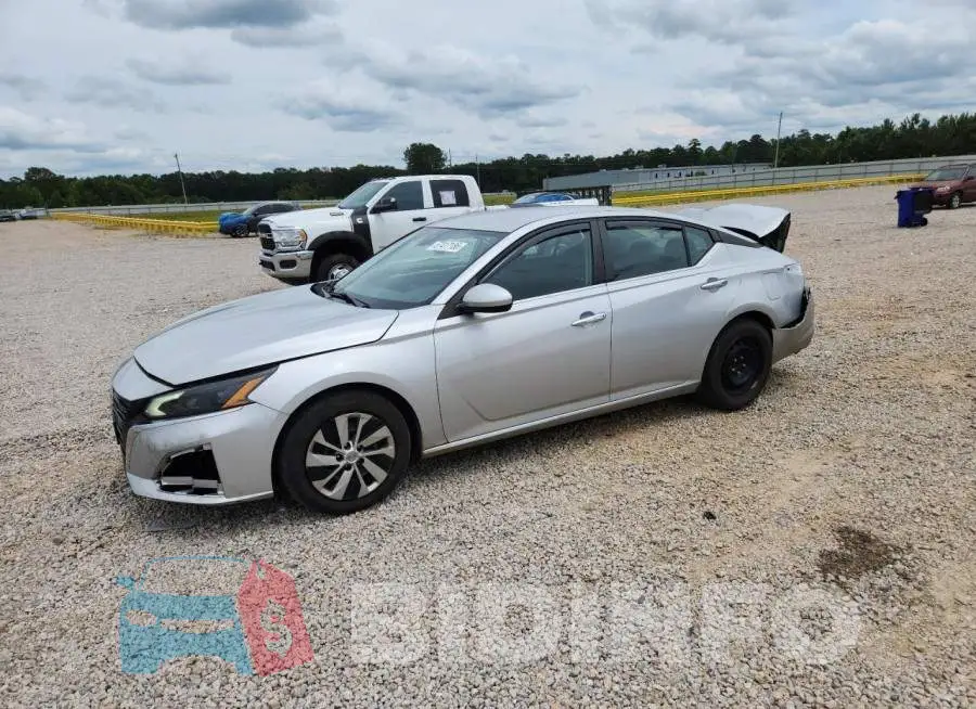 1N4BL4BV2PN362222 Photo# 1
