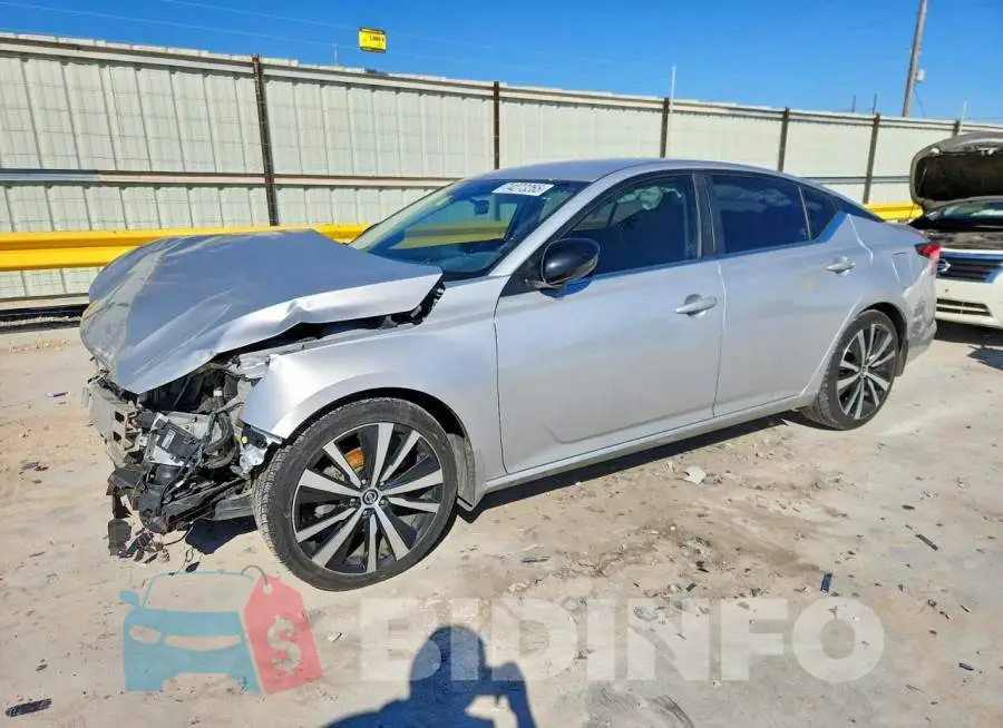 1N4BL4CV3LC180274 Photo# 1