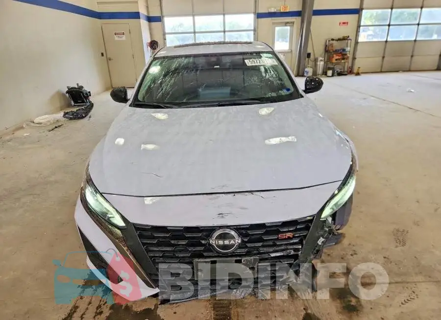 1N4BL4CV3PN375026 Photo# 5