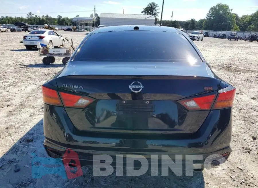 1N4BL4CV3PN393753 Photo# 6