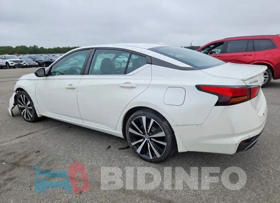 1N4BL4CV5LN304744 Photo# 2