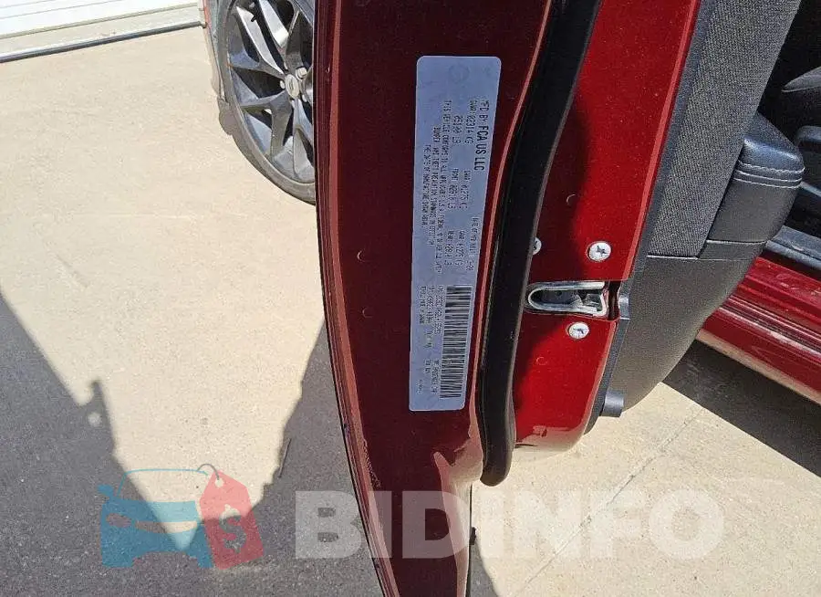 2C3CDXHG2LH155293 Photo# 12