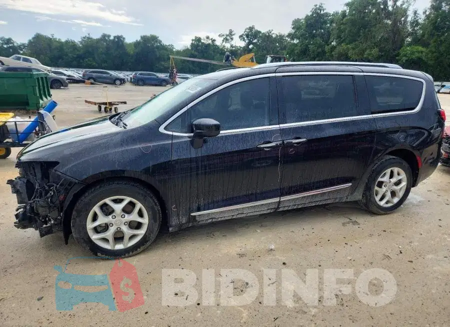 2C4RC1EG4HR811344 Photo# 1