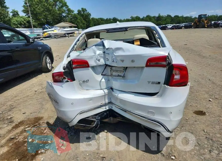 LYV402TK2JB173887 Photo# 6