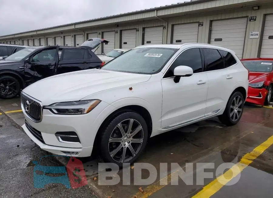 YV4102RL4M1689664 Photo# 1