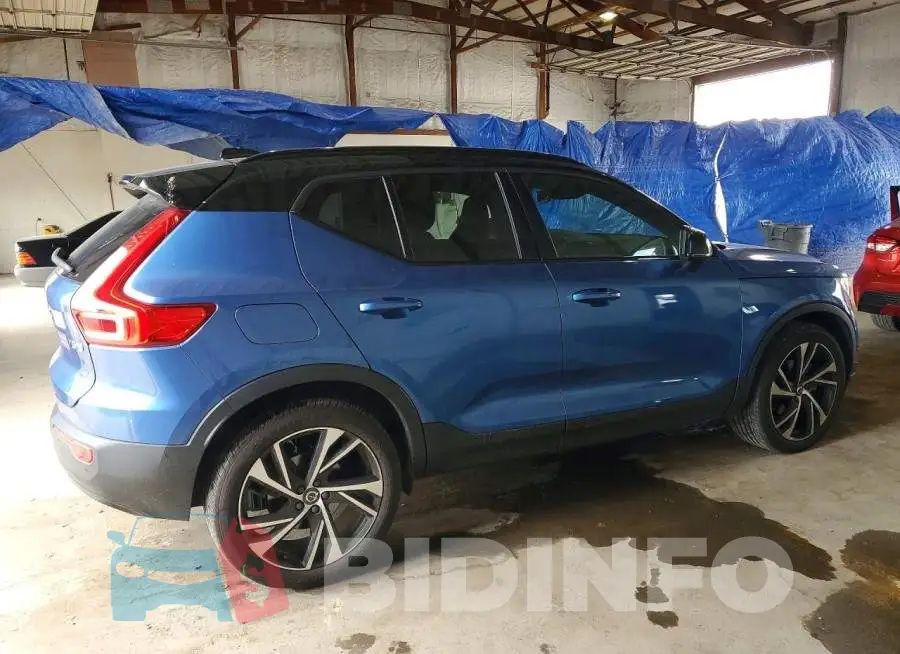 YV4162UM8M2428126 Photo# 3
