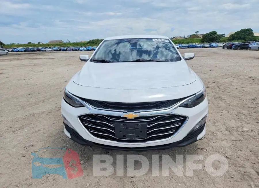1G1ZD5ST7RF140811 Photo# 5