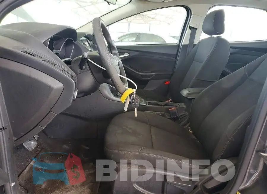 1FADP3H25JL256127 Photo# 7