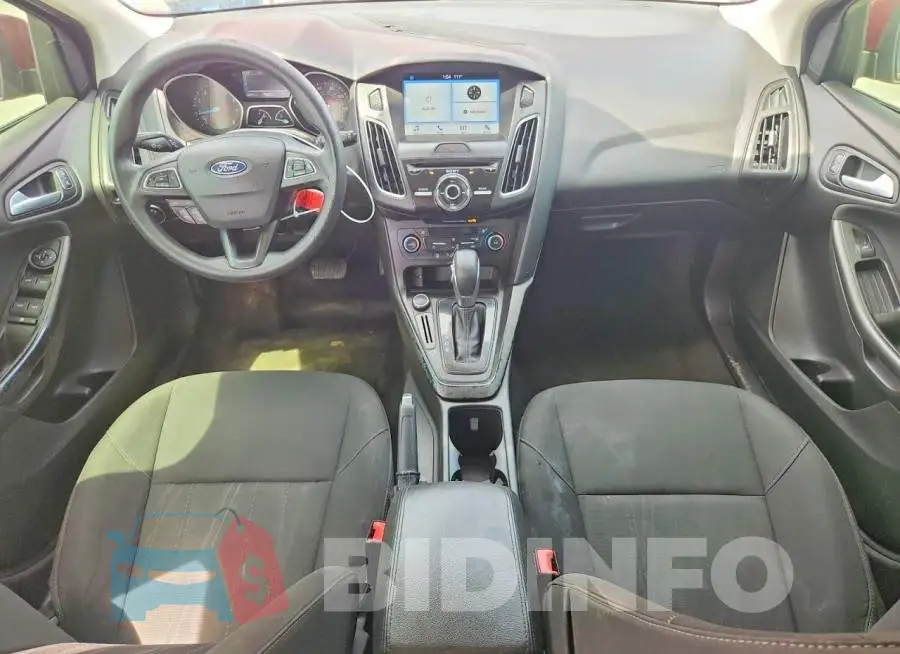 1FADP3M28HL330978 Photo# 8