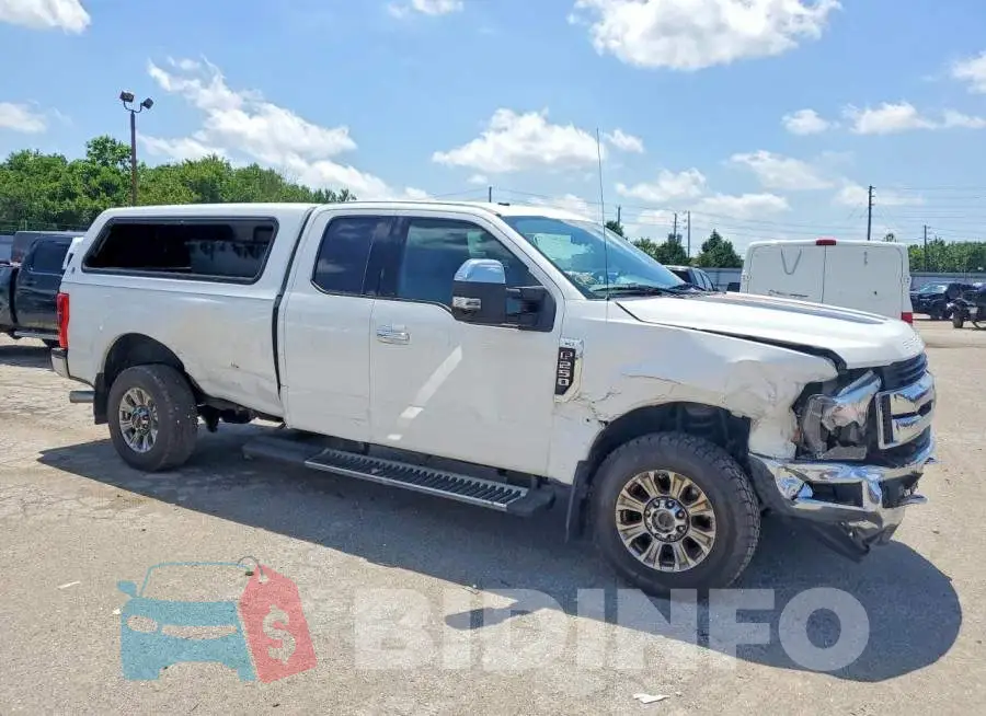 1FT7X2B63JEC66415 Photo# 4
