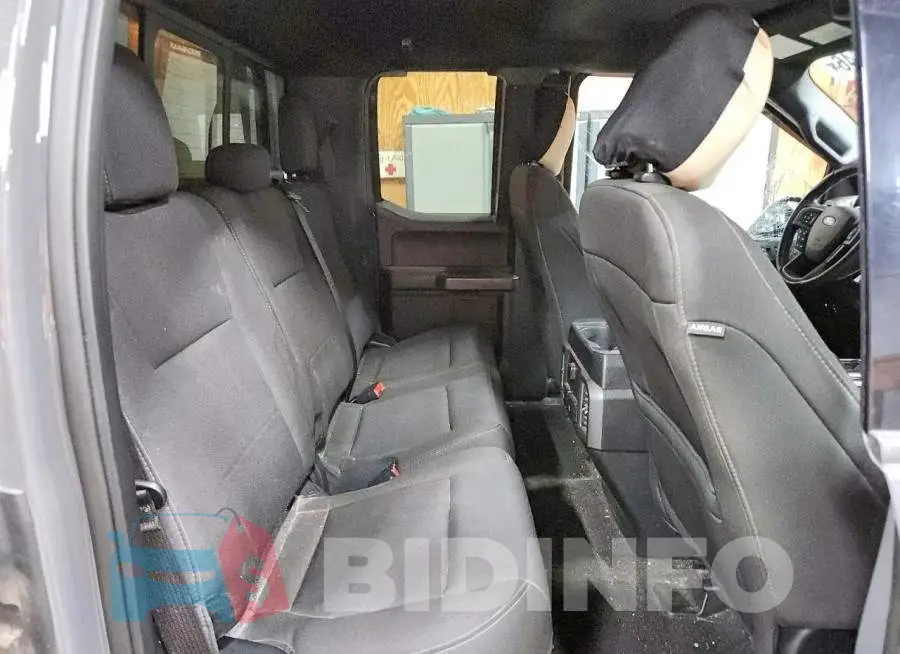 1FTFX1E54JFE08418 Photo# 10