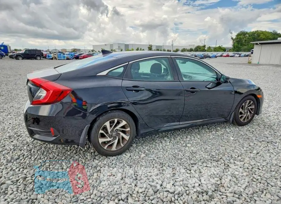 19XFC2F72HE018391 Photo# 3