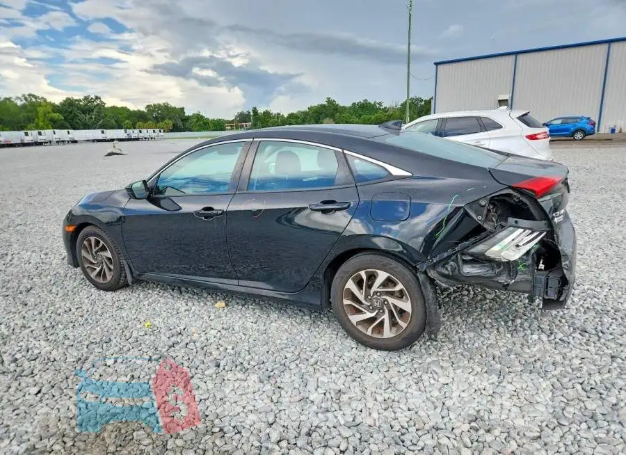 19XFC2F72HE018391 Photo# 2