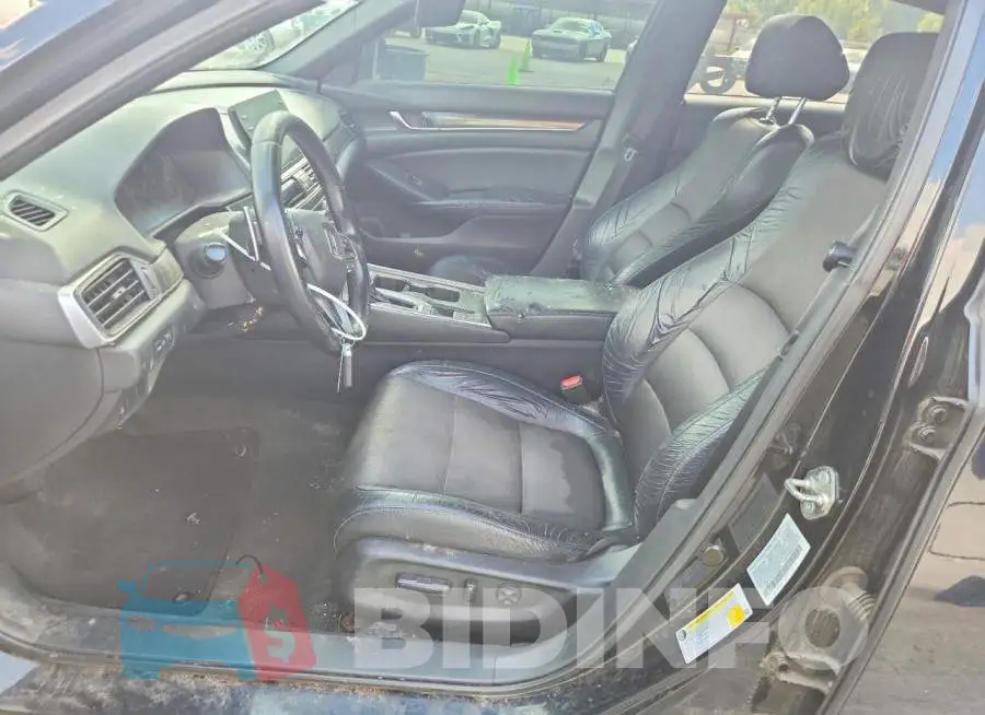 1HGCV1F30JA048293 Photo# 7