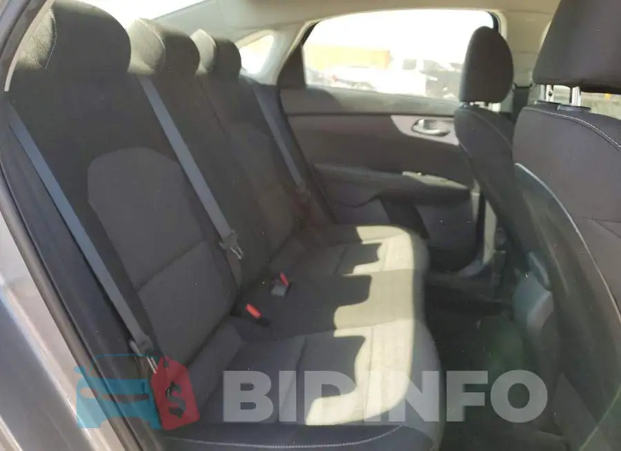 3KPF24AD8RE800983 Photo# 10