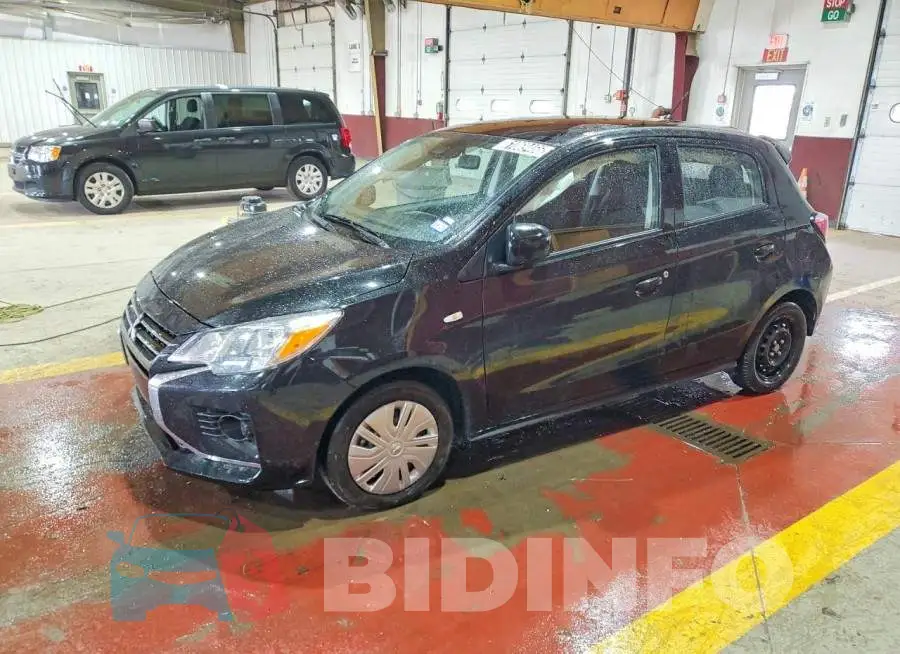 ML32AUHJ4RH016147 Photo# 1