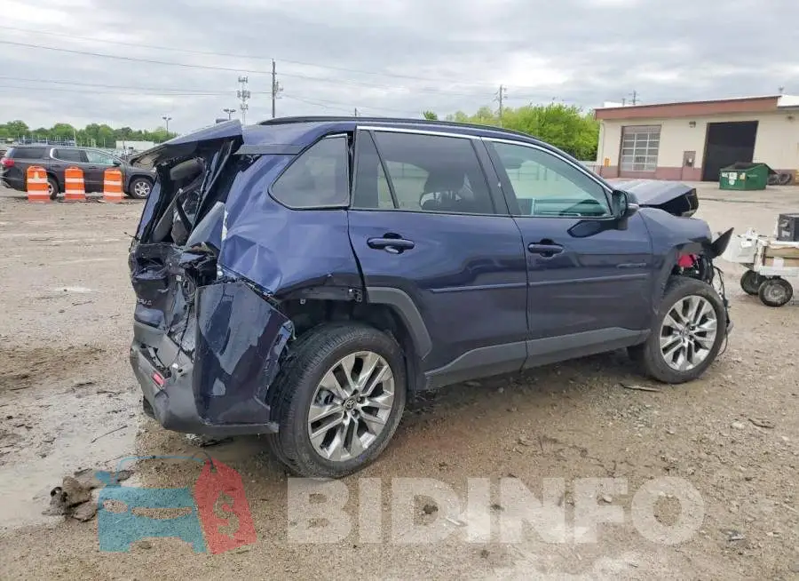 2T3A1RFV2SW615382 Photo# 3