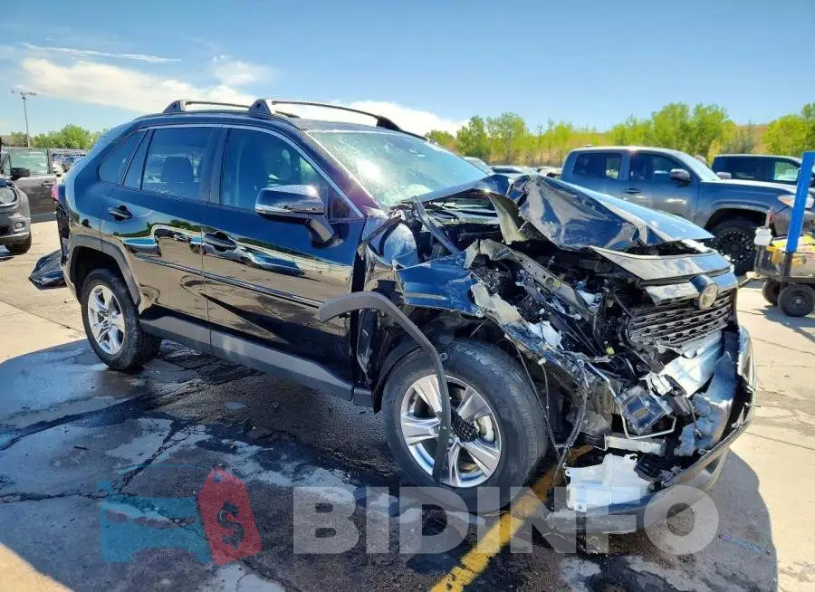 2T3P1RFV1NC287713 Photo# 4
