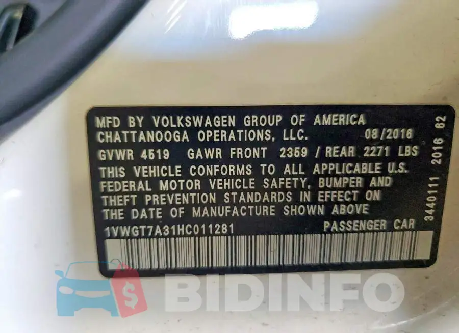 1VWGT7A31HC011281 Photo# 12