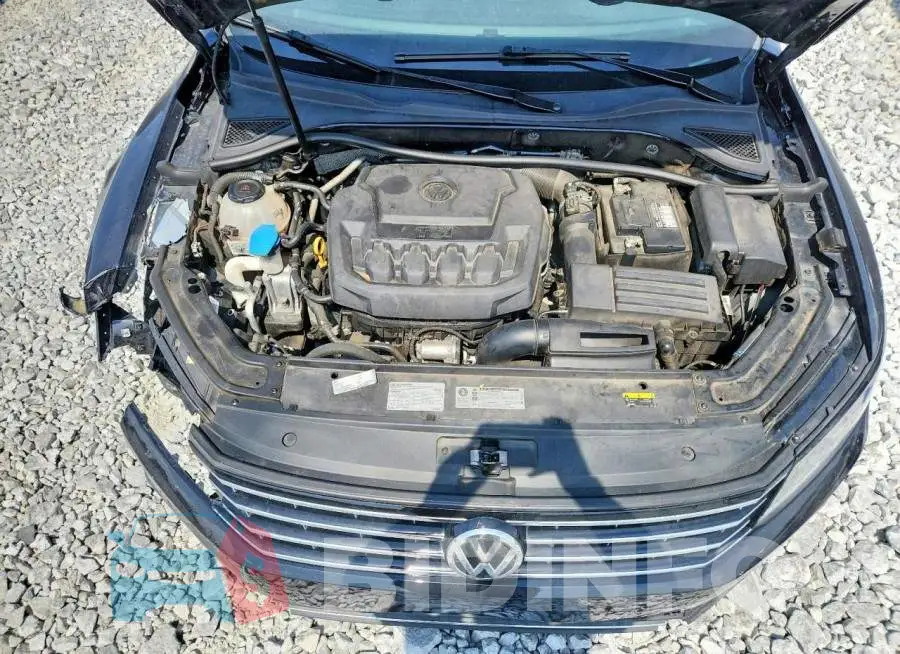 1VWLA7A31KC008781 Photo# 11
