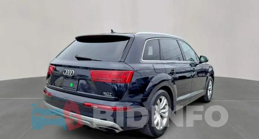 WA1LAAF7XHD031470 Photo# 4