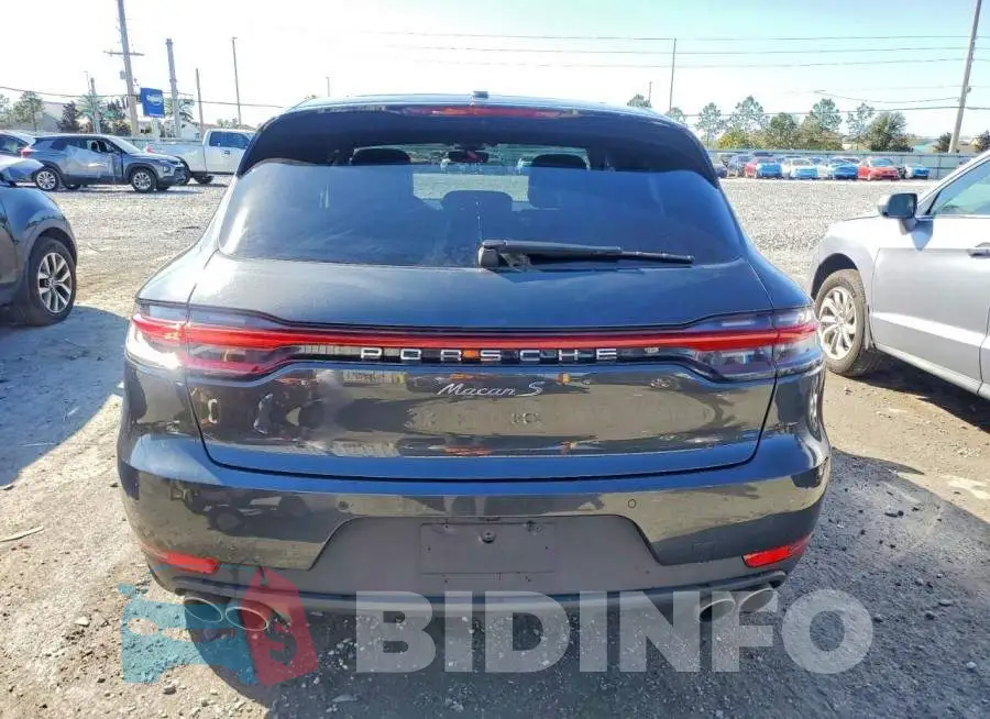 WP1AB2A52MLB34421 Photo# 6