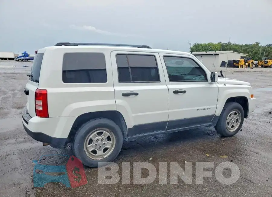 1C4NJPBAXHD157749 Photo# 3