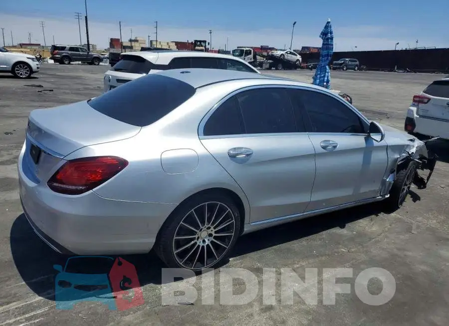 55SWF8DBXKU289524 Photo# 3