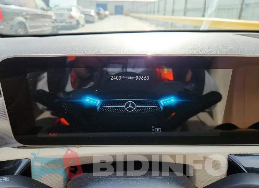WDD3G4EB4LW038543 Photo# 9