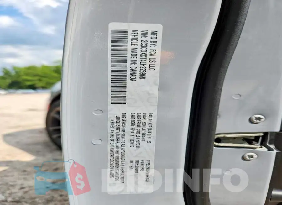 2C3CDXCT4LH223968 Photo# 12