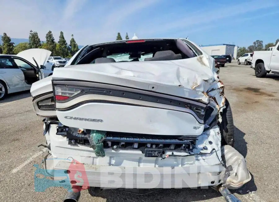 2C3CDXHG4PH523138 Photo# 6