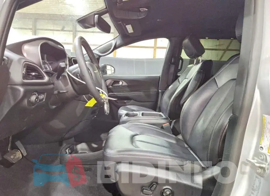2C4RC1BG9TR186789 Photo# 7