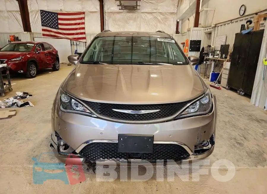 2C4RC1EG1HR669048 Photo# 5