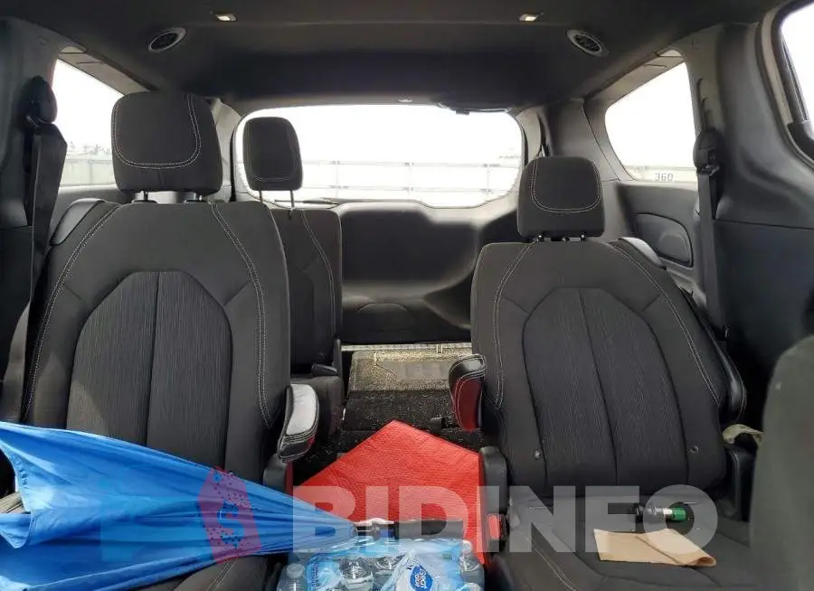 2C4RC1FG2KR532514 Photo# 10