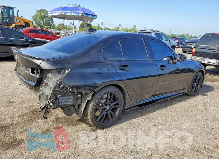 3MW5R1J03L8B28482 Photo# 3