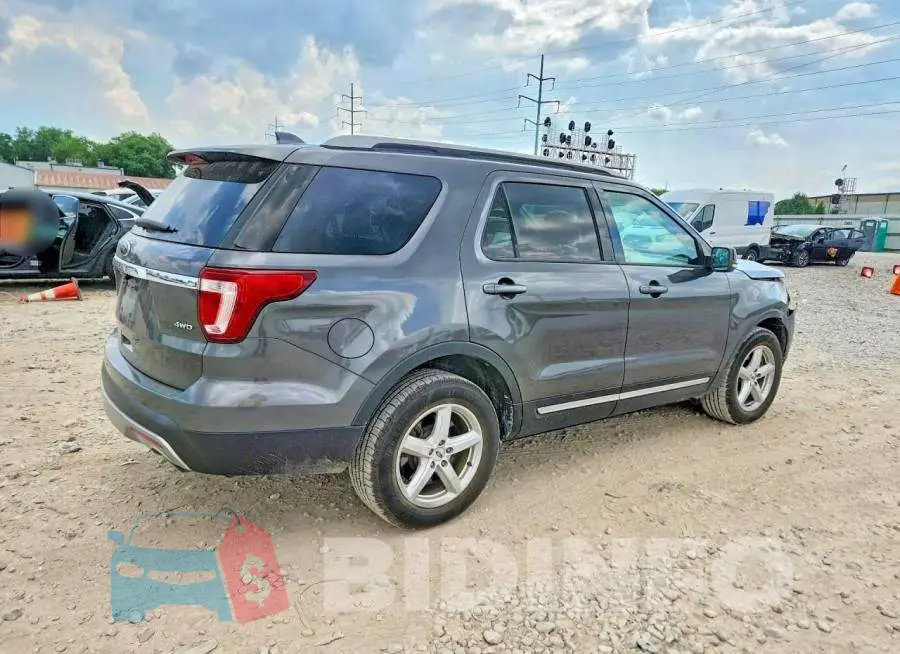 1FM5K8D86HGC30641 Photo# 3