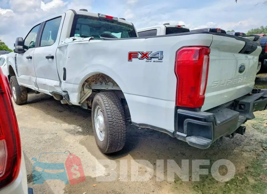 1FT7W2BA9TED50104 Photo# 2