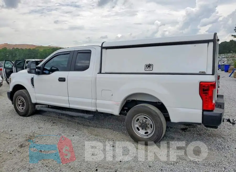 1FT7X2A60JEC68477 Photo# 2