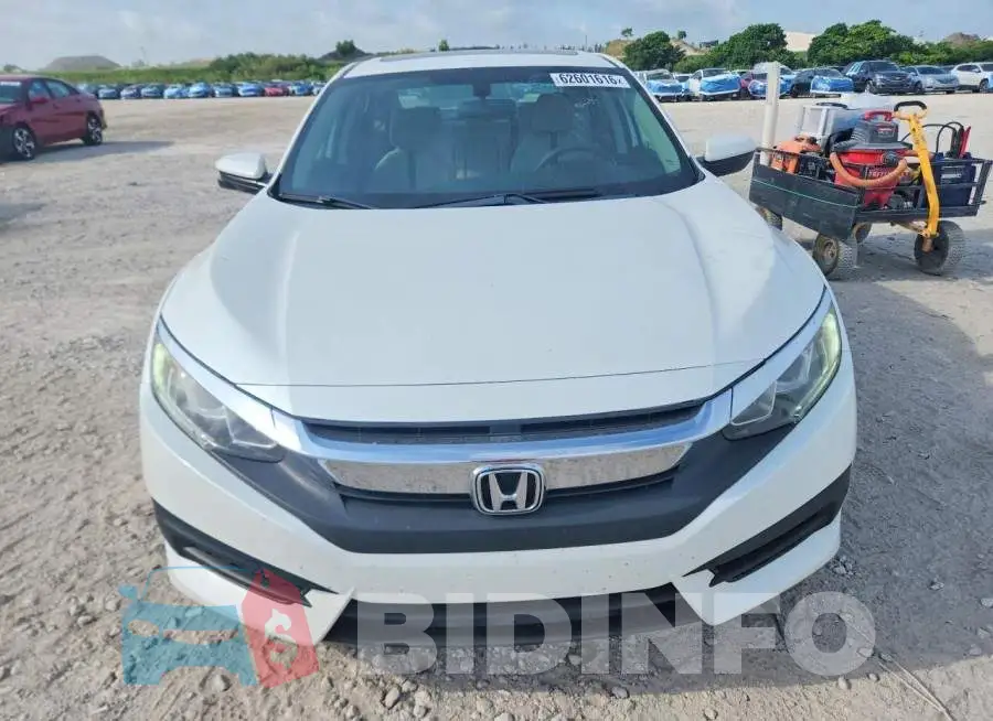 19XFC2F71HE059188 Photo# 5