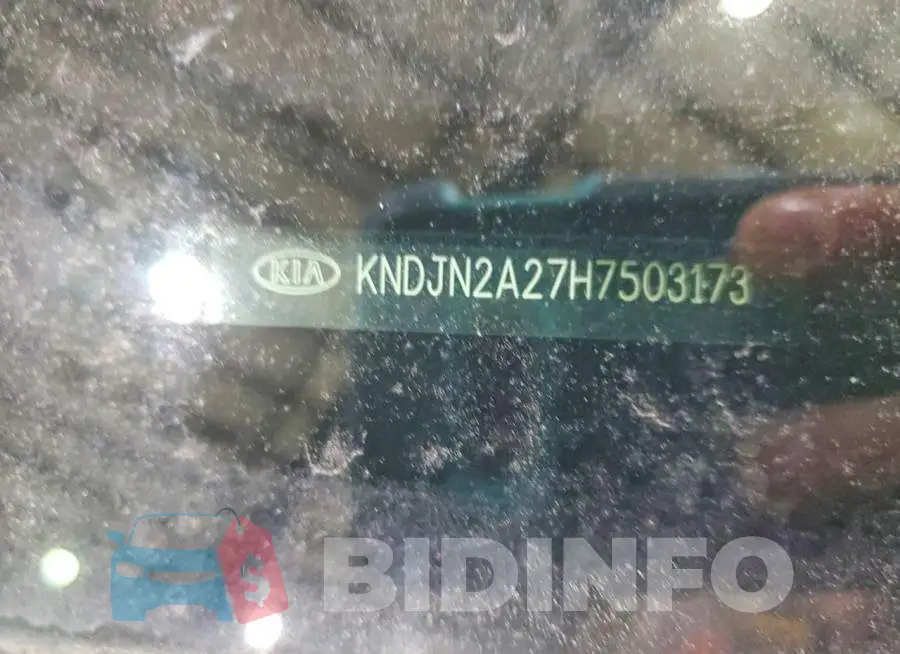 KNDJN2A27H7503173 Photo# 13
