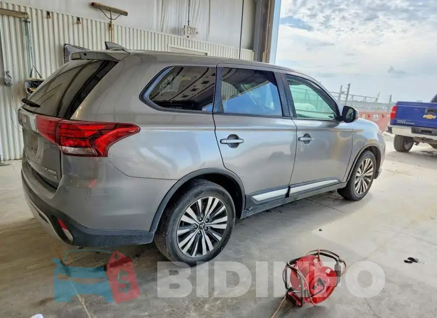 JA4AD3A34KZ024989 Photo# 3