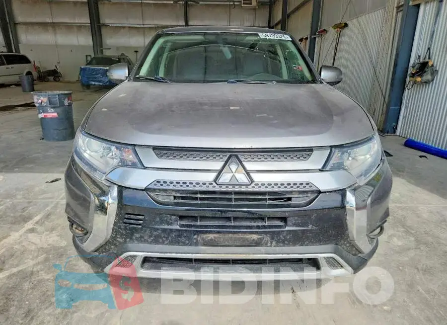 JA4AD3A34KZ024989 Photo# 5