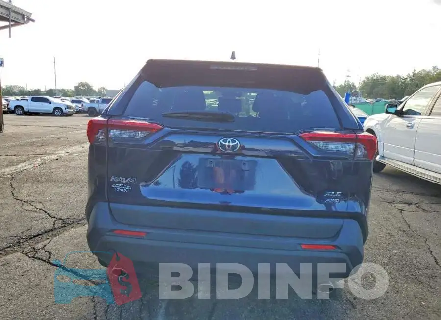 2T3A1RFV8MC145363 Photo# 6
