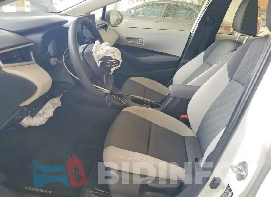 JTDBCMFE3PJ014585 Photo# 7